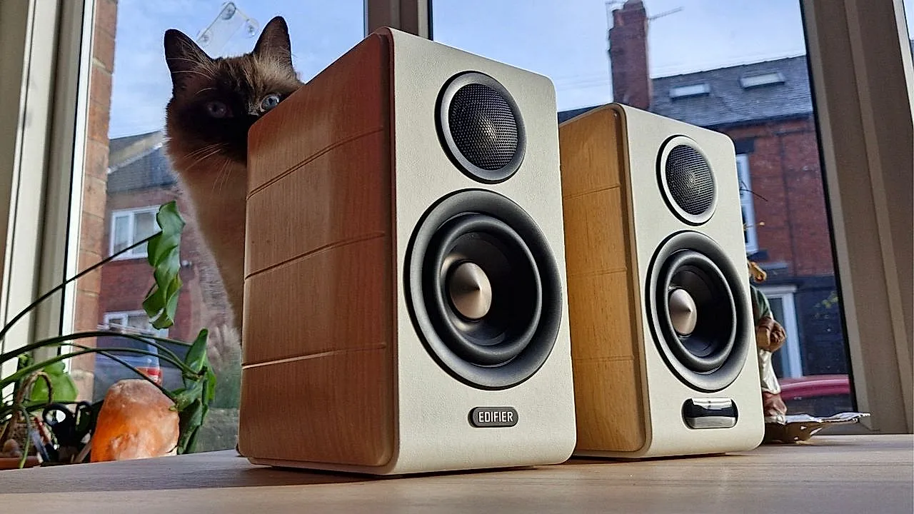Edifier S880DB MKII: новые активные колонки с нюансами