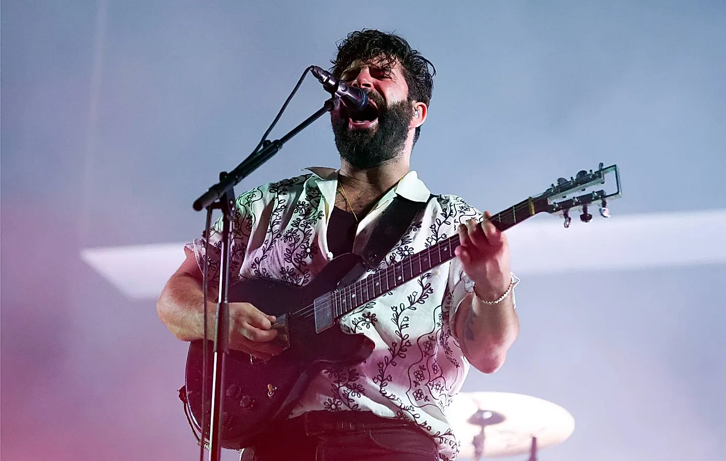 Foals намекнули на новый альбом: «2026…Год Огненной Лошади»