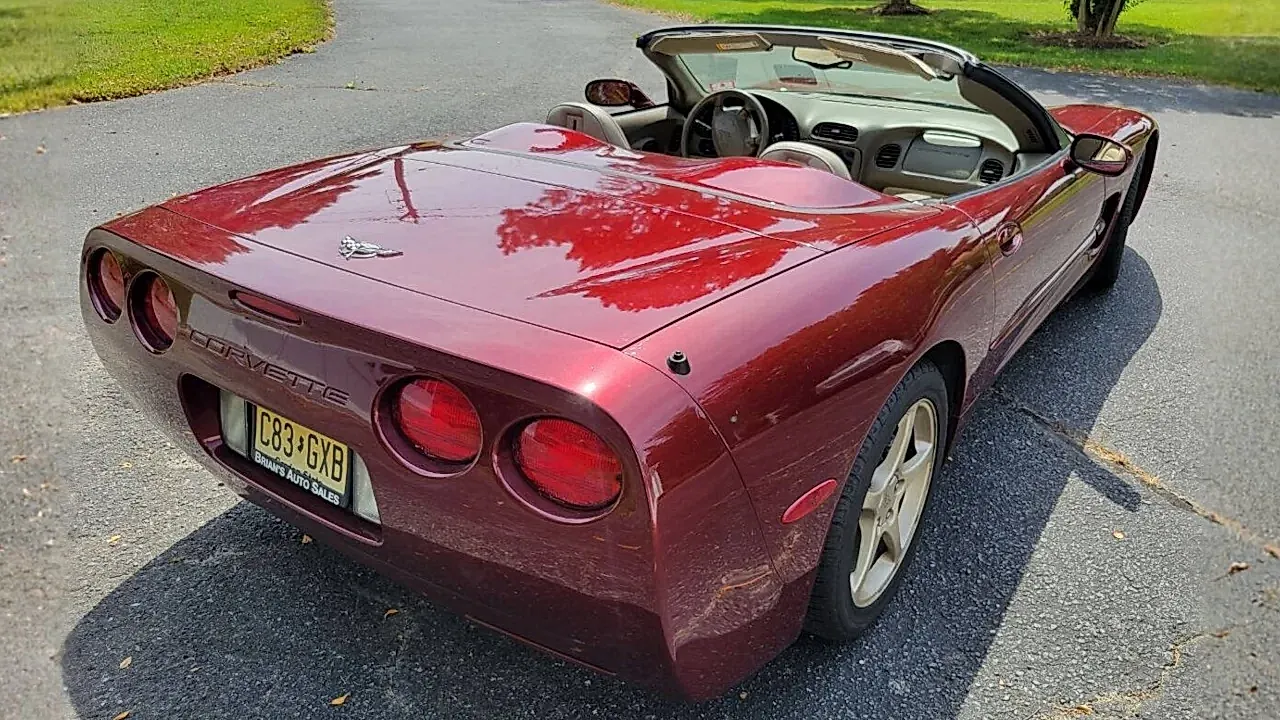 Юбилейный Corvette: легендарный кабриолет распродают