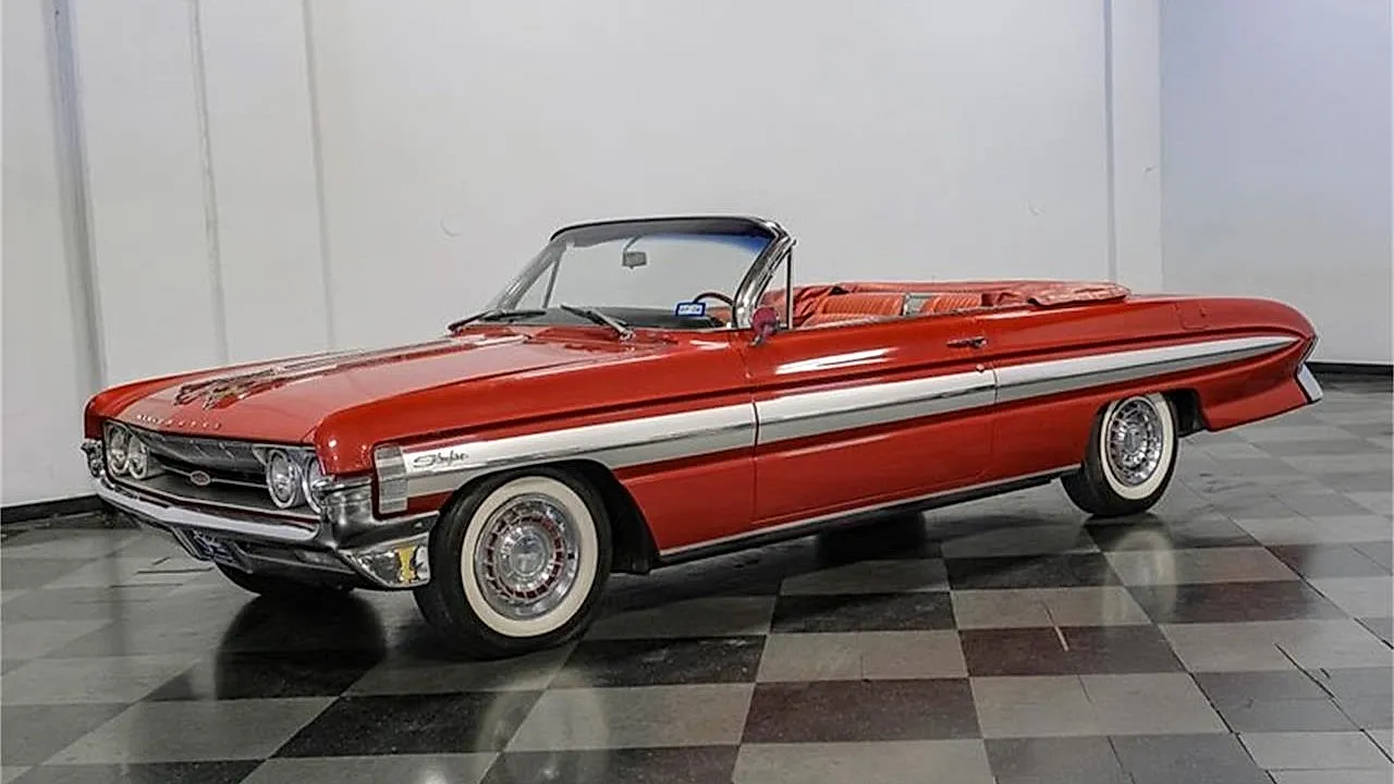 Car Connections: Oldsmobile, Chevrolet, Mercury – сводим слова и машины в курьёзный кузов