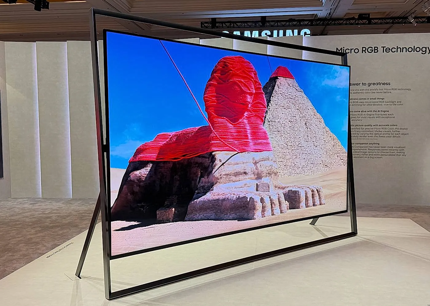 Samsung показала громадный 130-дюймовый Micro RGB телевизор на CES 2026