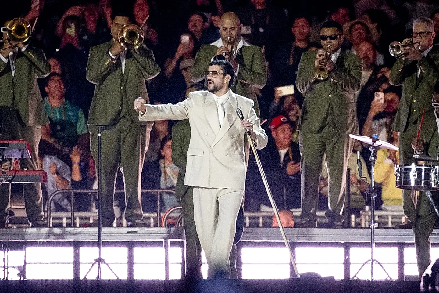 Bad Bunny разносит мировые стадионы: новые рекорды и гонка за миллионами
