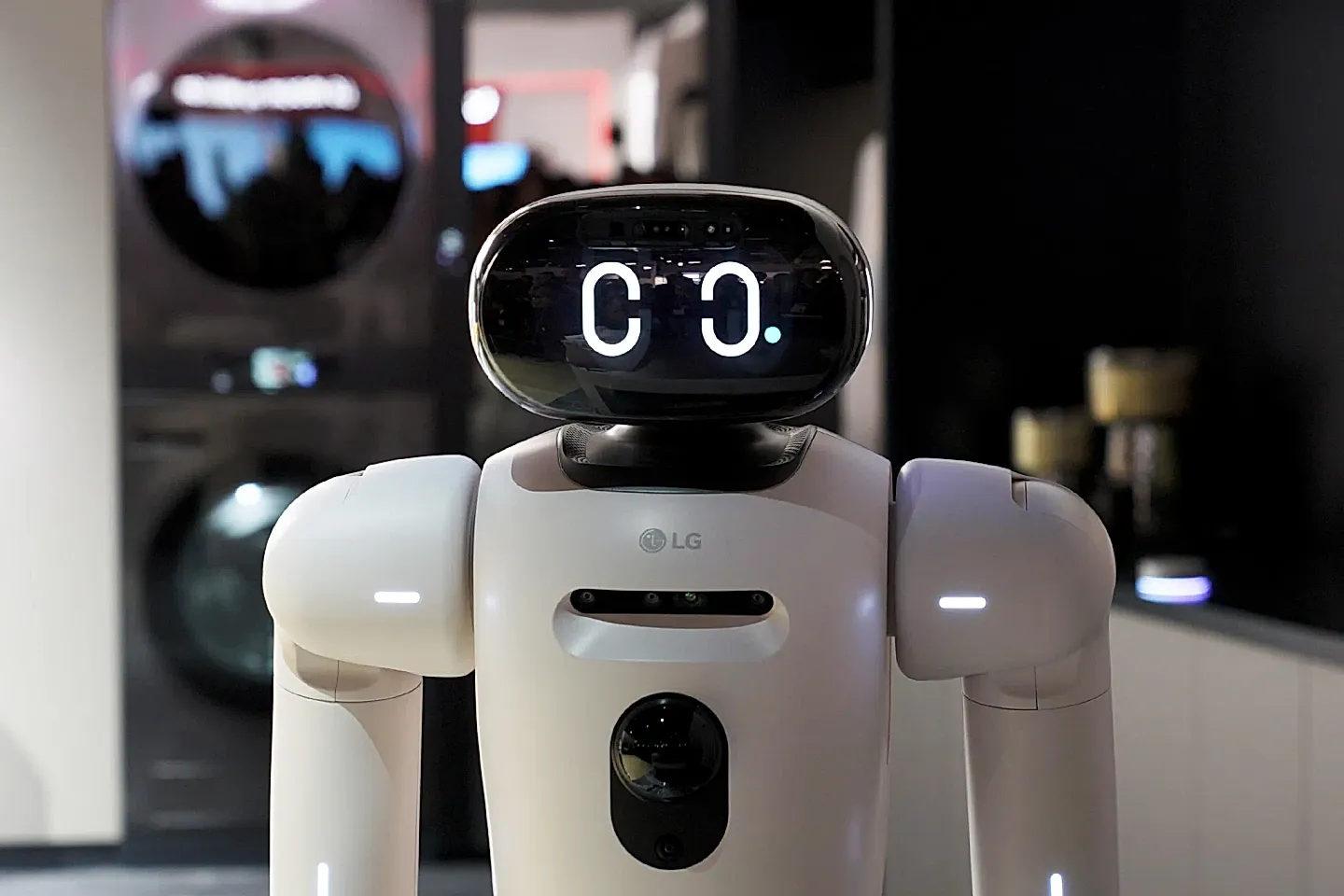 Роботы и стирка: бытовая революция или робототехнический цирк?