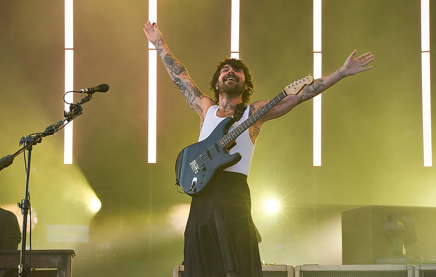 Biffy Clyro жгут в Белфасте: как прошёл старт их самого большого тура Futique