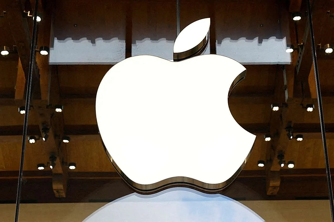 Apple внедряет ИИ Gemini от Google в Siri: результат погони за умной колонкой не так уж секретен