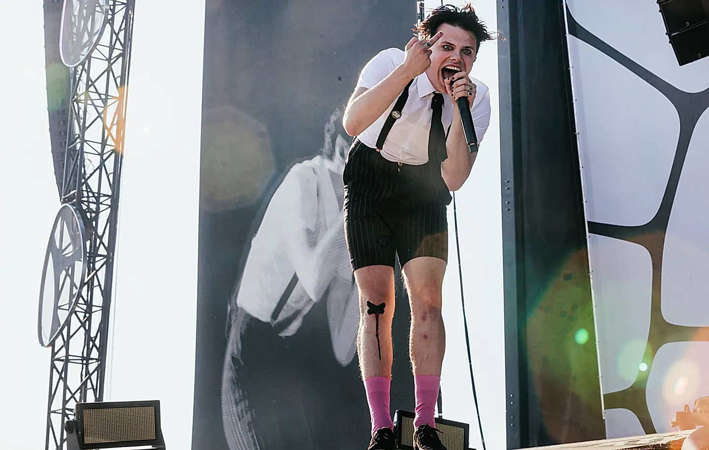 Yungblud и Веддер — рок-дуэт века?