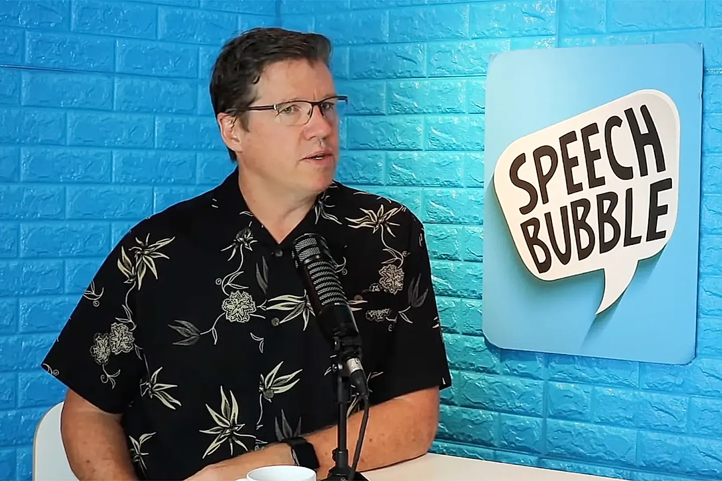 Guy Moon: композитор и невольная звезда трагедии