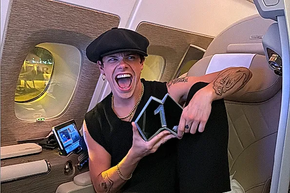 Yungblud возглавил австралийский чарт после тура
