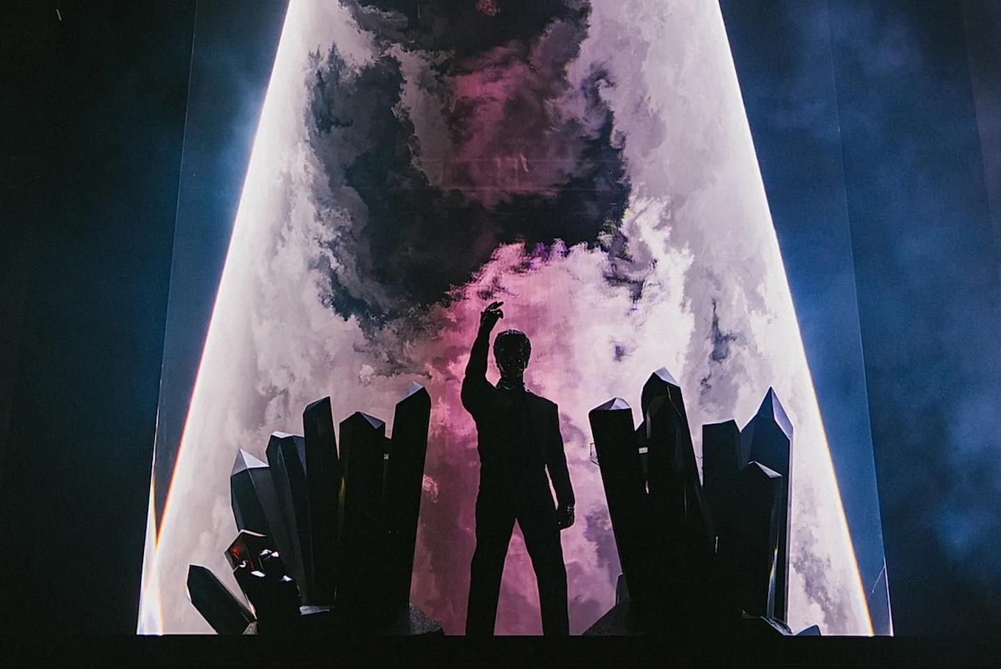 Пятничный гайд по танцевальной музыке: главные треки недели от Gesaffelstein, Fred again.., Jessie Ware и других