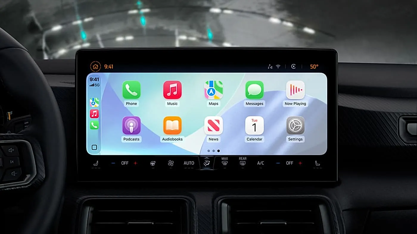 Чужой ИИ стучится в CarPlay