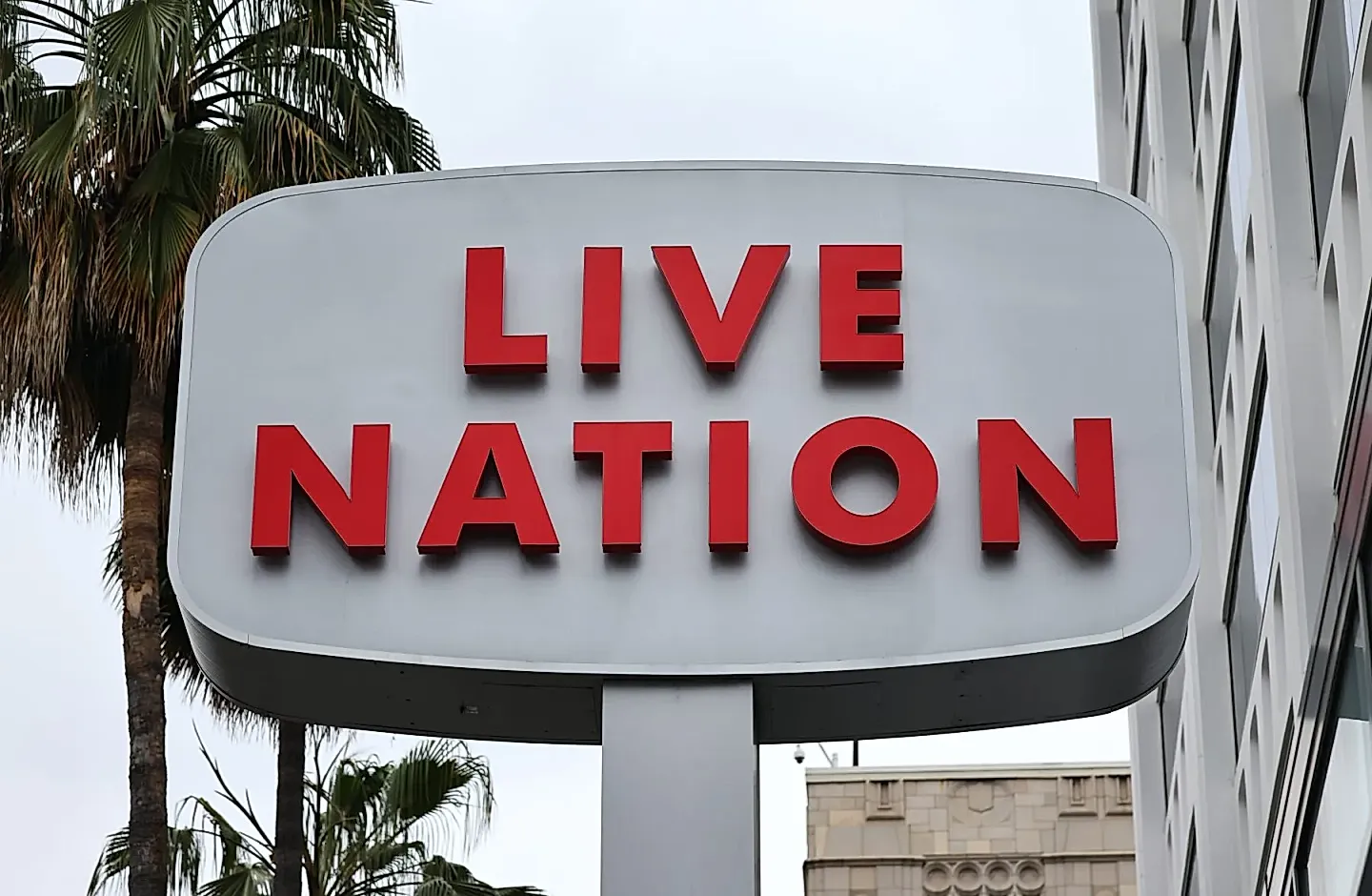 Живой Монстр: Live Nation не смогла избежать суда по делу о монополии