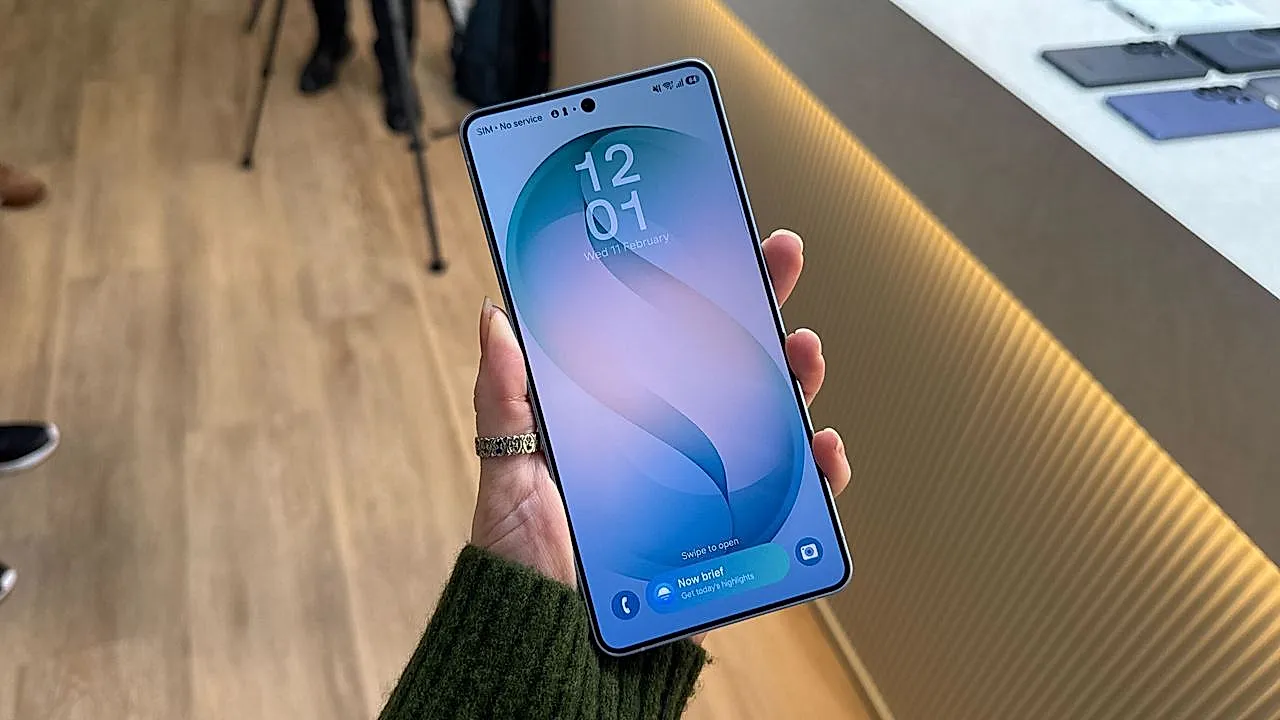 Galaxy S26 и битва за ИИ