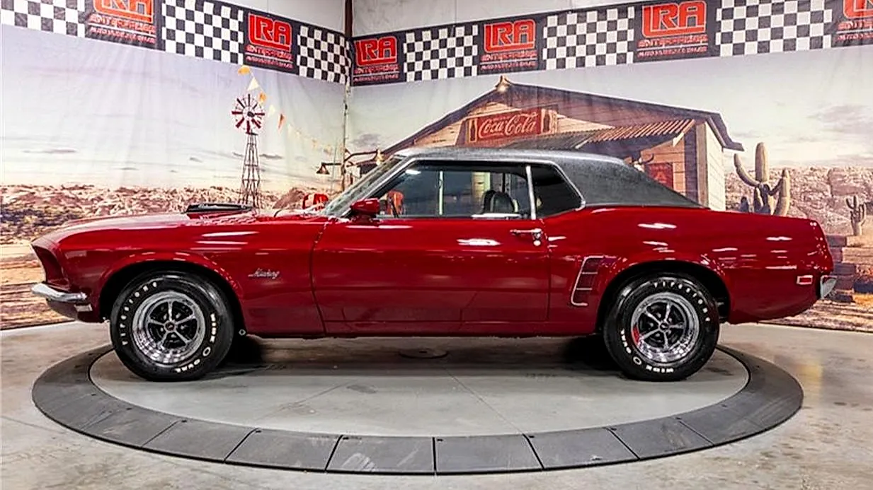 Редкий Mustang 1969 с 428 Cobra Jet