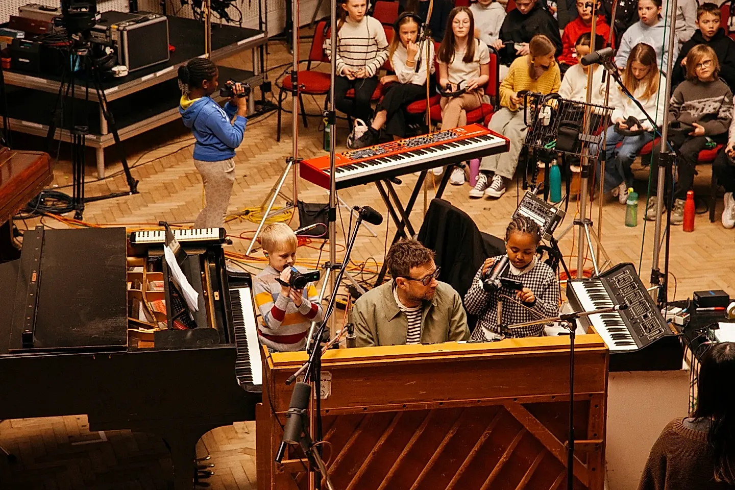 Как Help(2) воскресил веру в музыку и людей