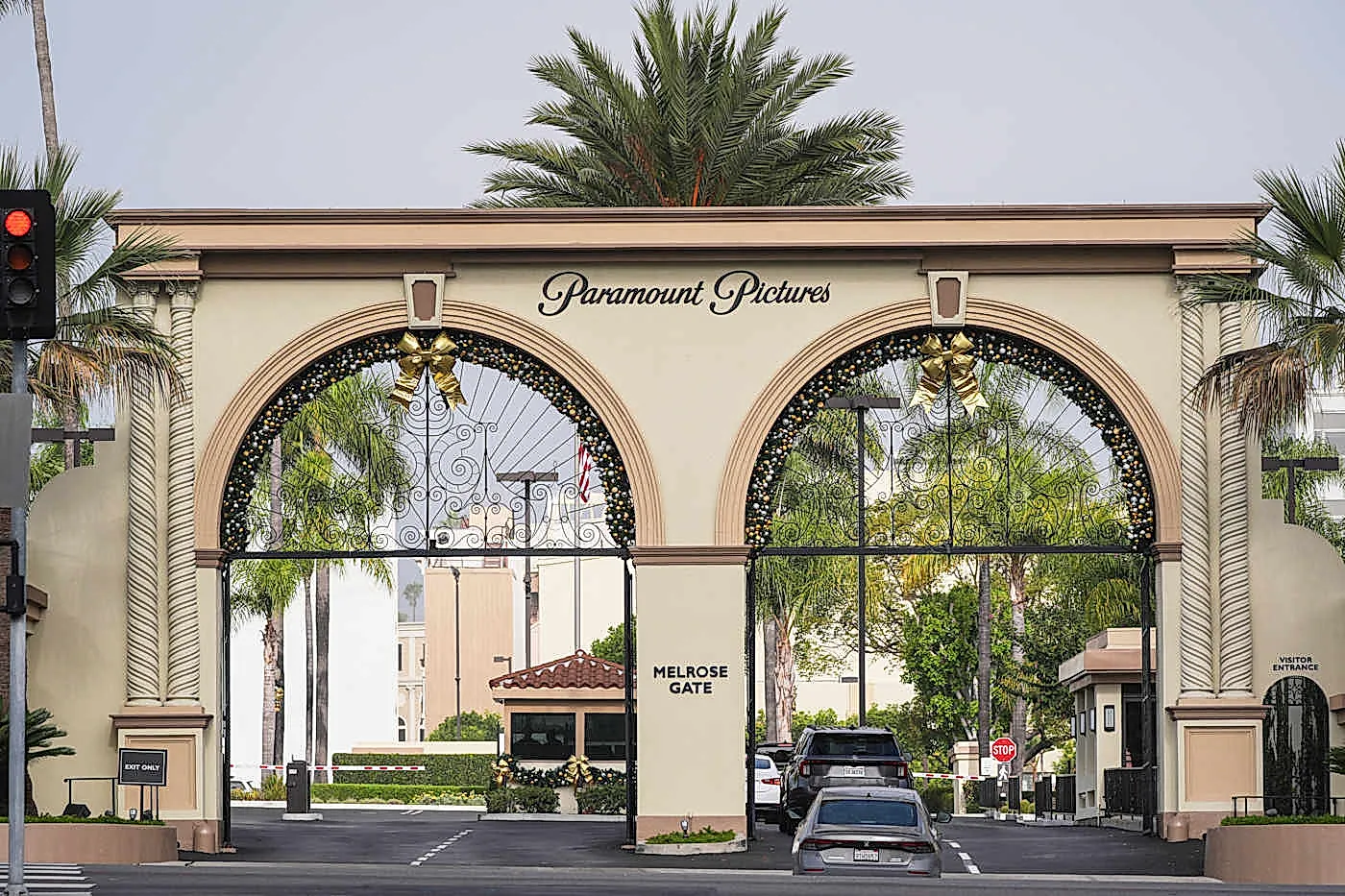 Paramount поглощает Warner