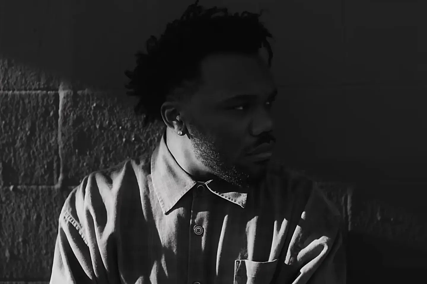 Good Flirts: клип и шум