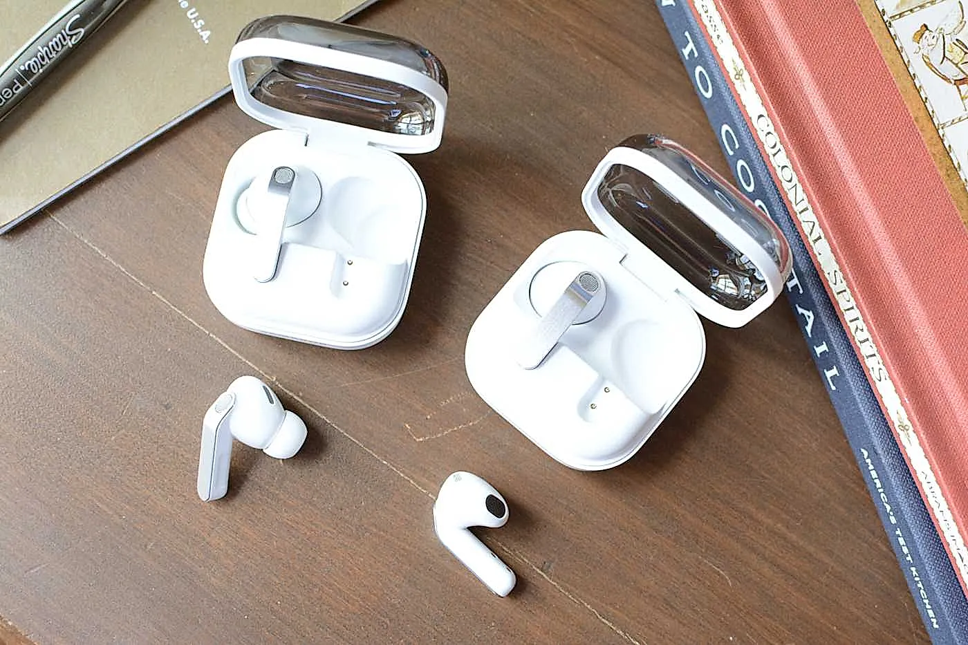 Galaxy Buds 4 и 4 Pro: шаг вперед, два в сторону