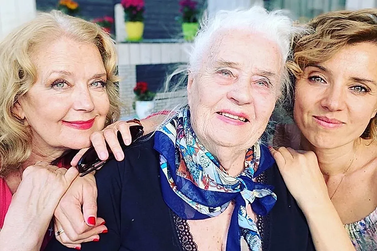 Женщины рода Алферовых