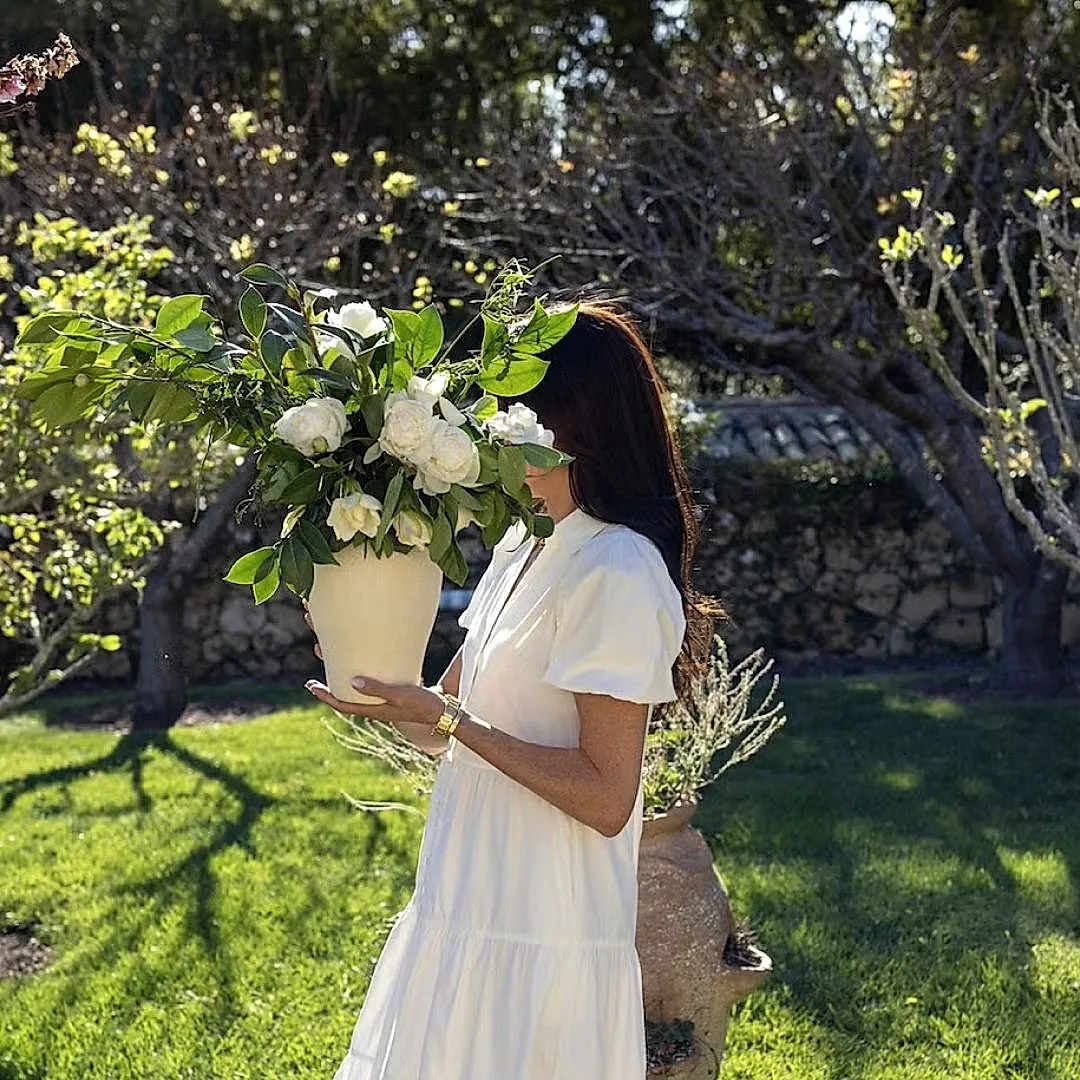 Весна Меган Маркл в белом