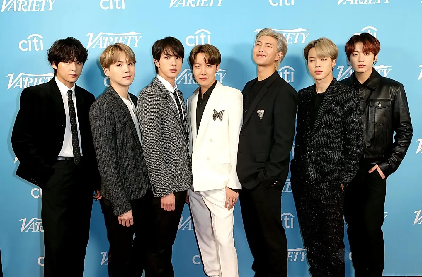 BTS выпускают клип SWIM
