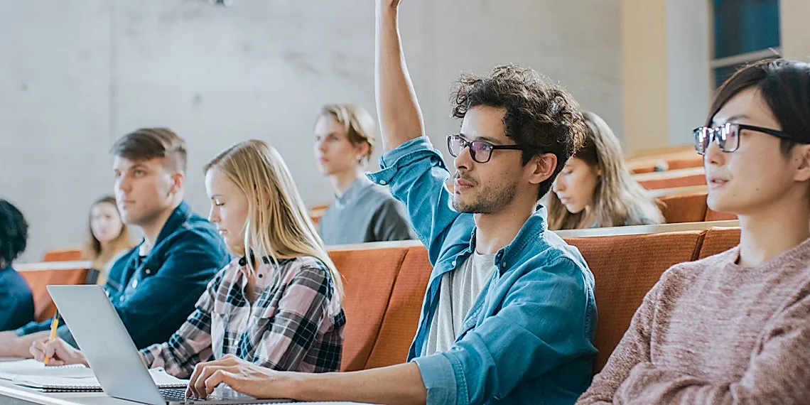 Как интеллект и колледж меняют взгляды