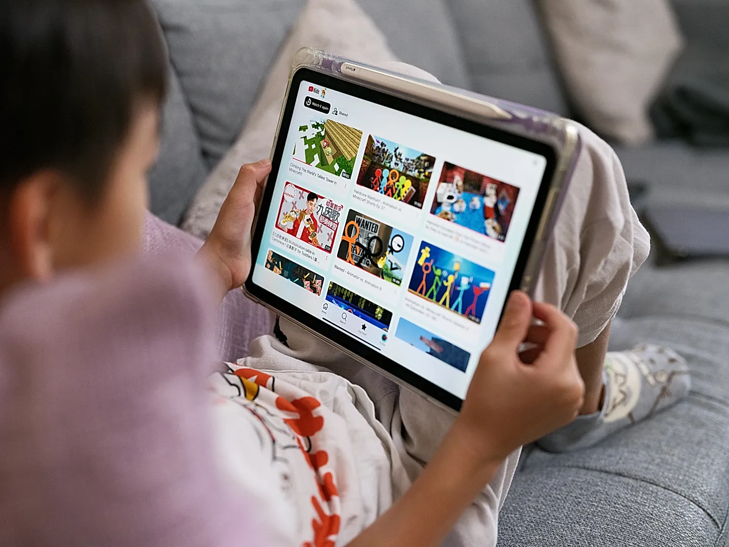 Ютуб тонет в AI-каше для детей