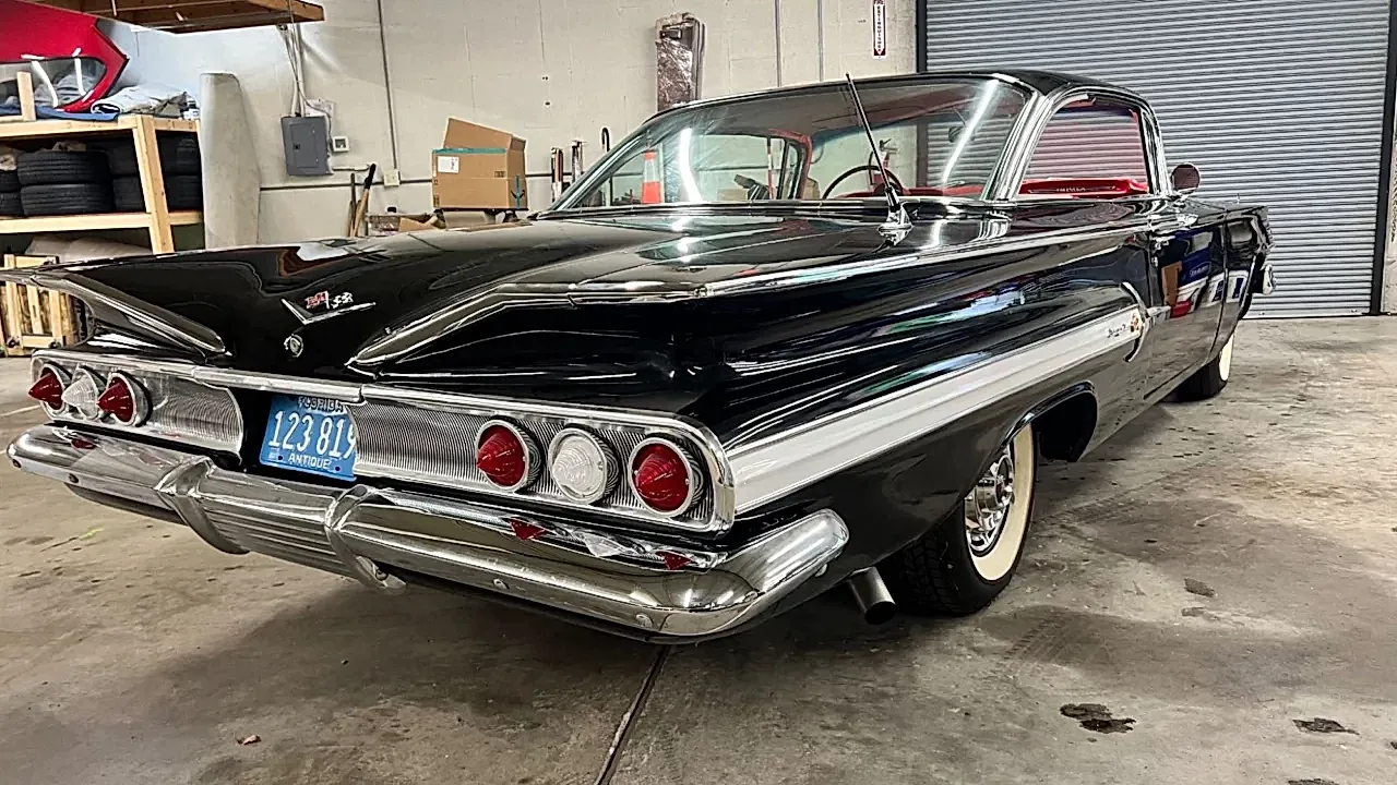 Chevrolet Impala 1960: купе, которому время только на пользу
