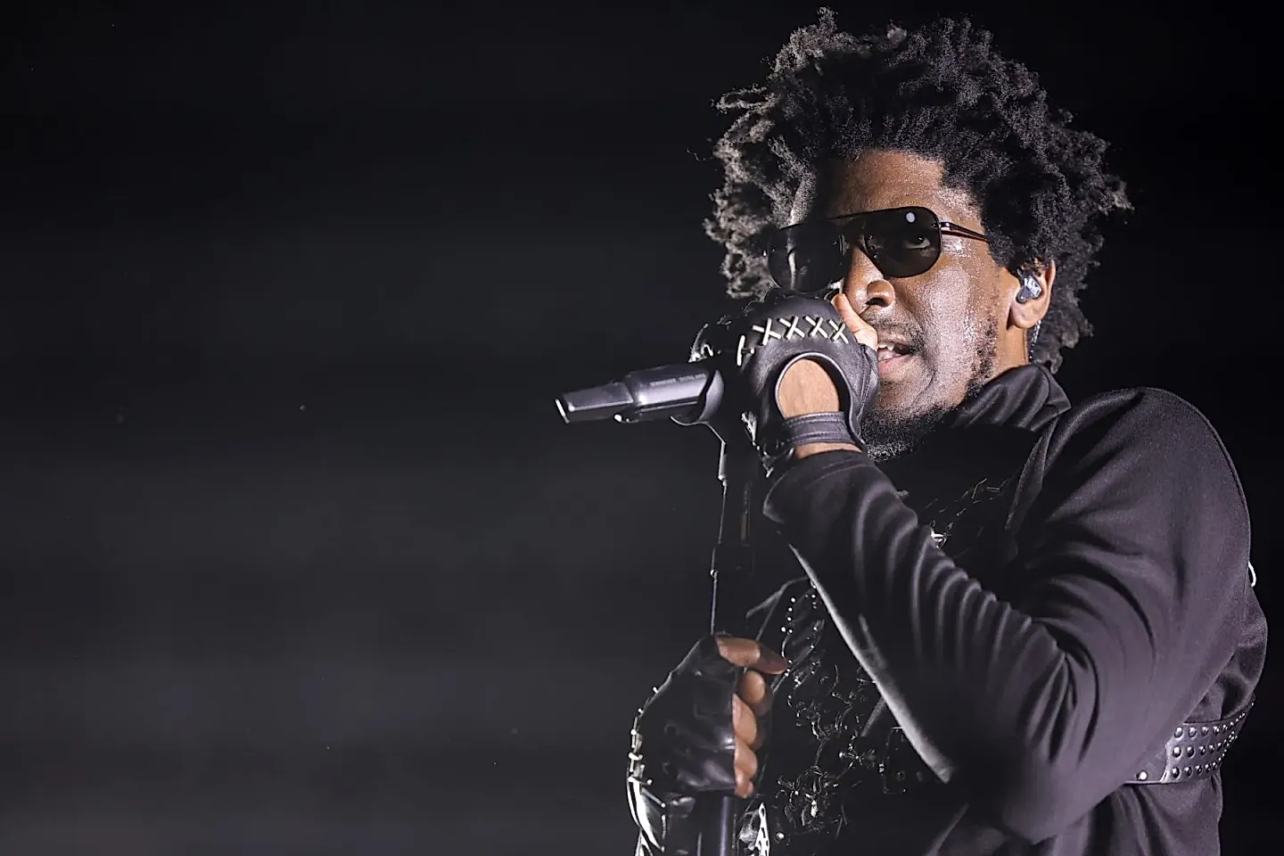 Labrinth уходит из Euphoria