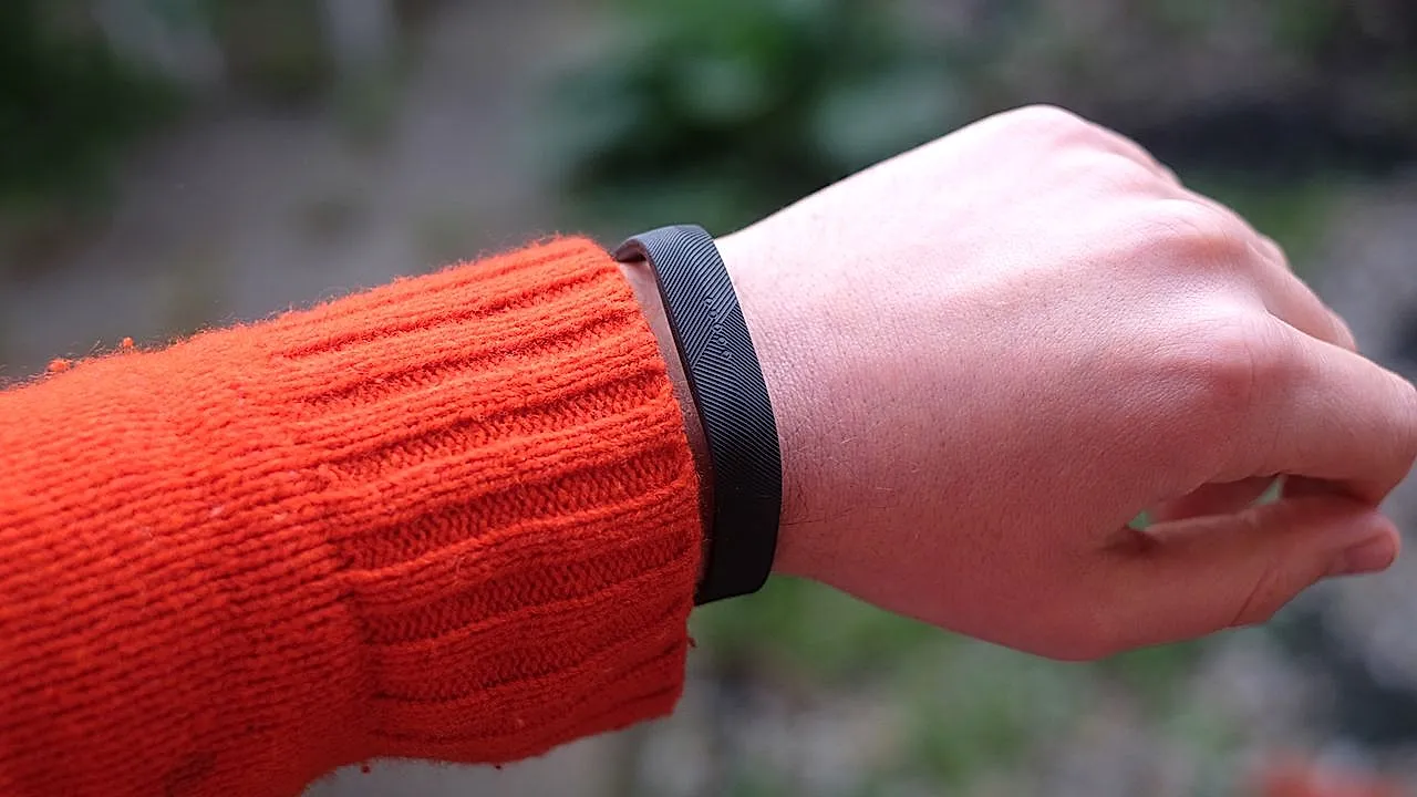 Невидимый трекер Fitbit