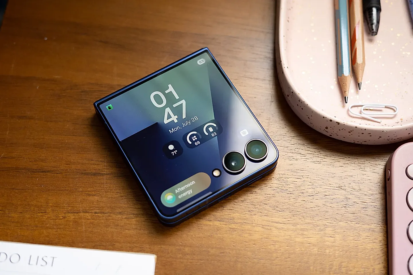 Samsung снова крутит ценник