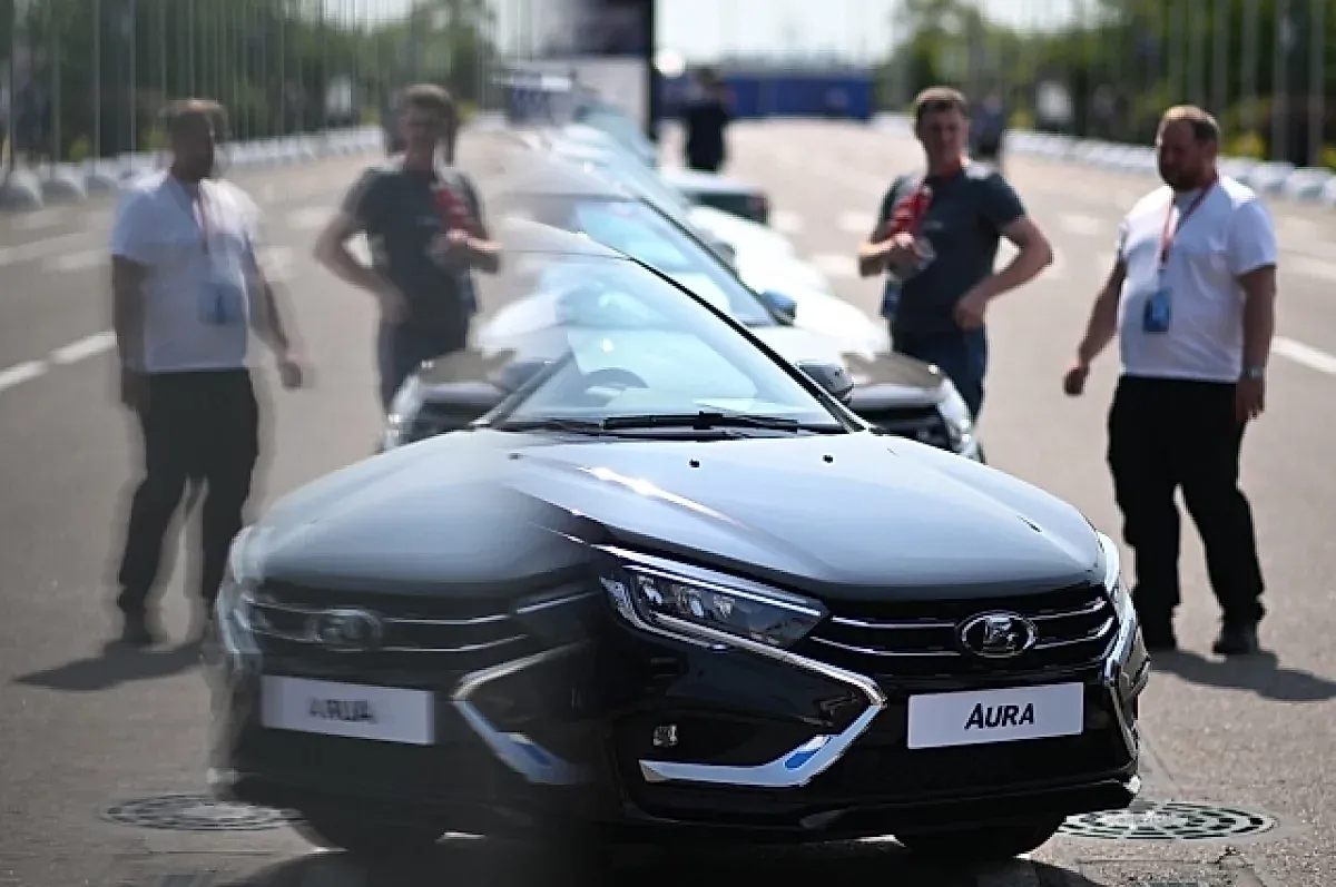 АвтоВАЗ готовит проекционный дисплей для Lada