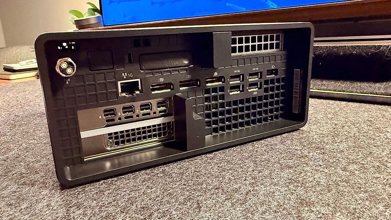 Lenovo ThinkStation P3 Ultra SFF Gen 2: мини‑рабочая станция в духе «ну надо же»