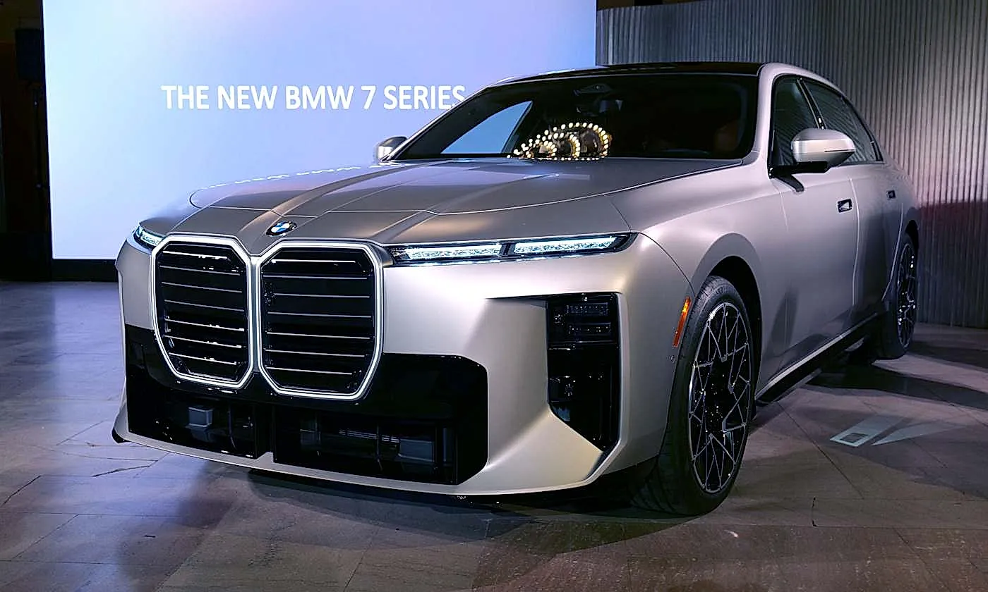 BMW i7: игрушка для избранных