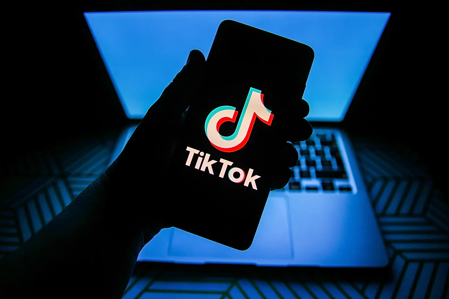 TikTok снова экспериментирует с пользователями