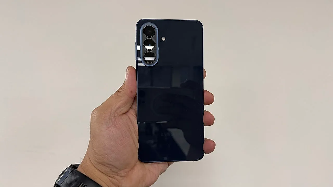 Бюджетный флагман-загадка