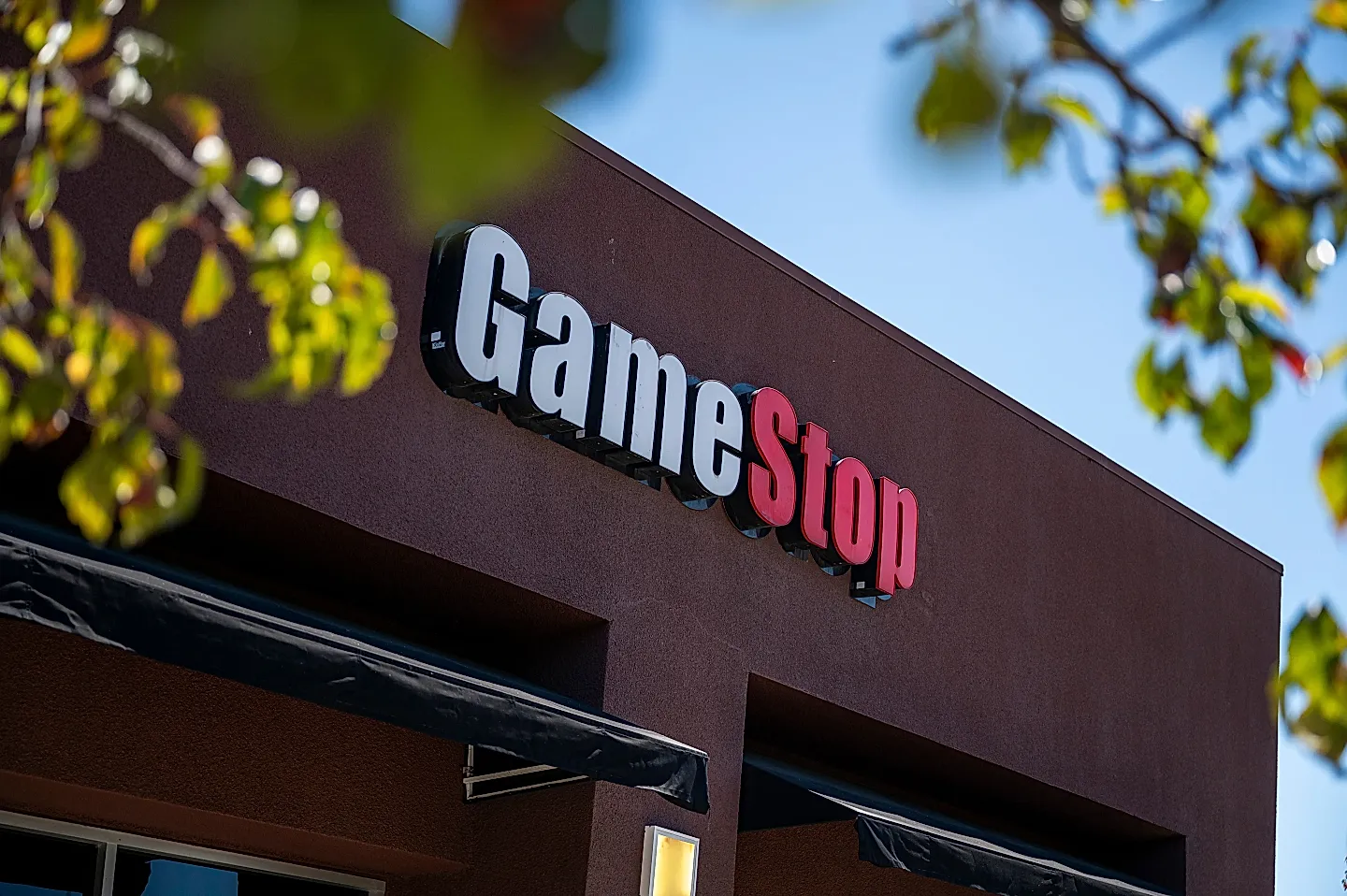 GameStop предлагает купить eBay за $56 млрд
