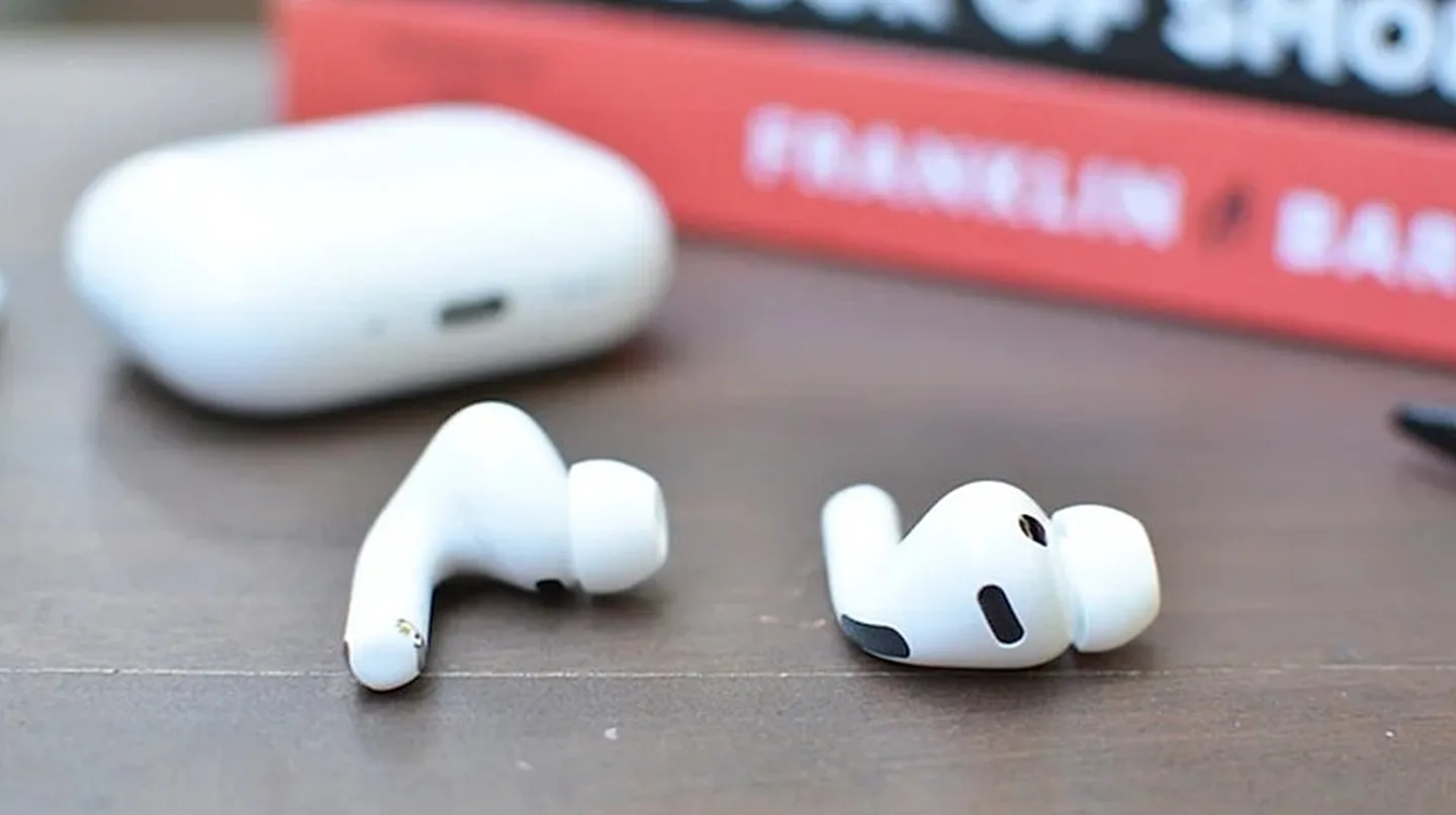 Я уже боюсь AirPods с камерами от Apple