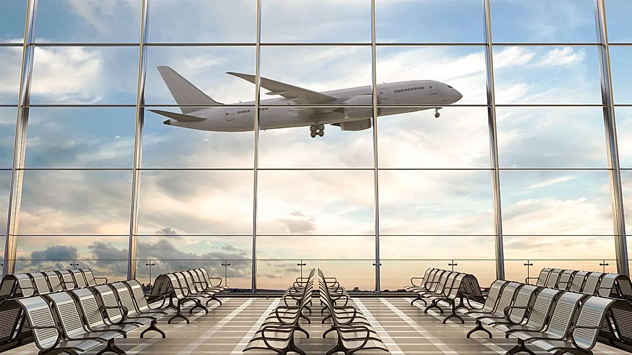 Smart travel tech: Is airport Wi-Fi safe to use during your summer vacation?