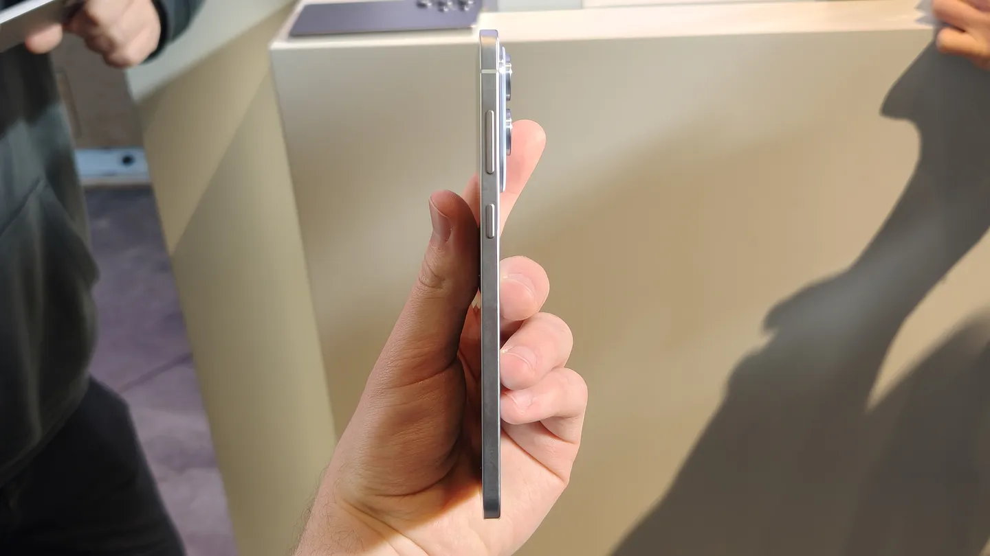 Samsung Galaxy S25 Edge – все самое важное о супертонком флагмане