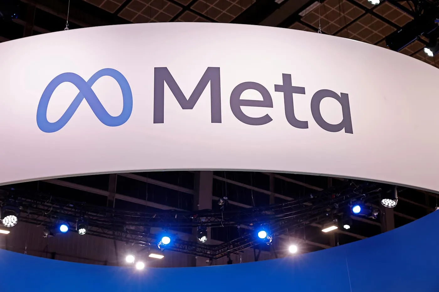 Meta в суде: антимонопольное дело или игра в кости?