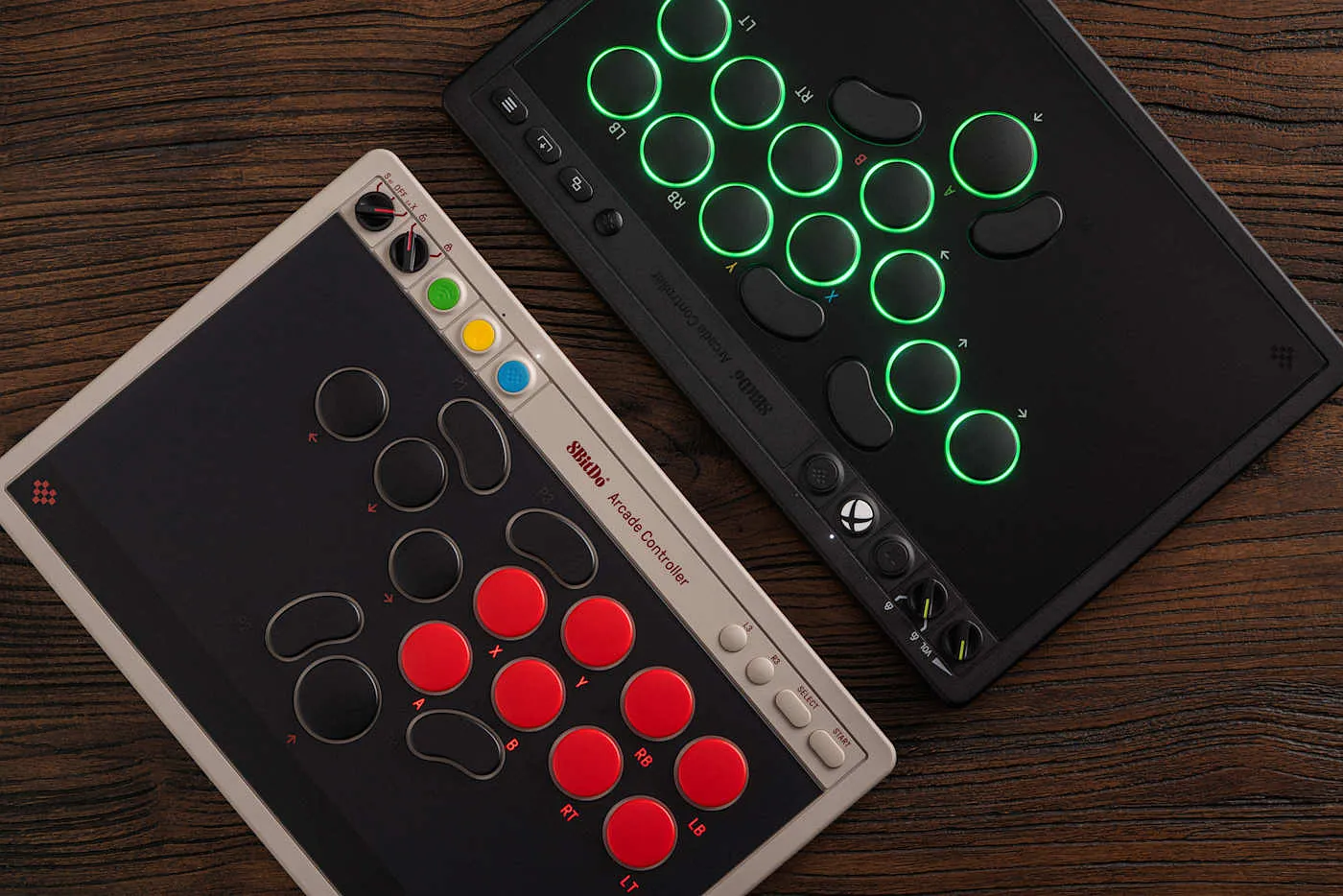 Новый аркадный контроллер от 8BitDo - как MacBook, только для боев