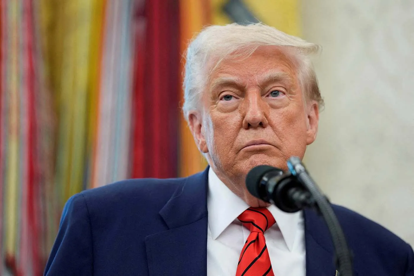 Трамп подписывает закон о борьбе с AI deepfakes, чтобы защитить себя