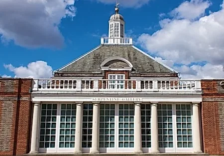 Великобритания запускает крупную премию в современном искусстве