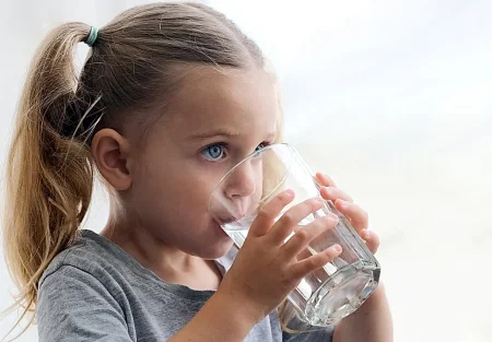 Фтор под контролем: что показало новое исследование о воде и мозгах американцев