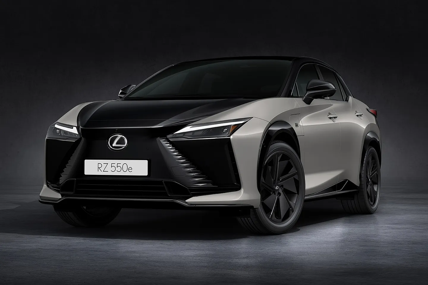 Lexus добавляет звуки двигателя в свои электромобили, чтобы вы почувствовали себя за рулем бензиновки