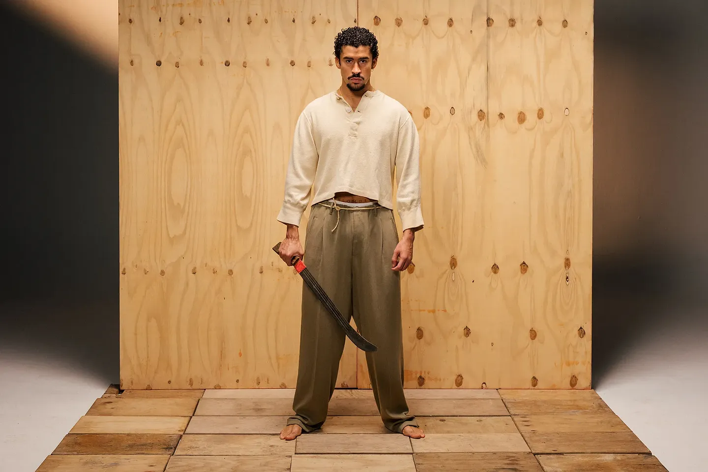 Bad Bunny стал главным латиноамериканским артистом XXI века по версии Billboard — но скромничает, будто первый раз вышел на сцену