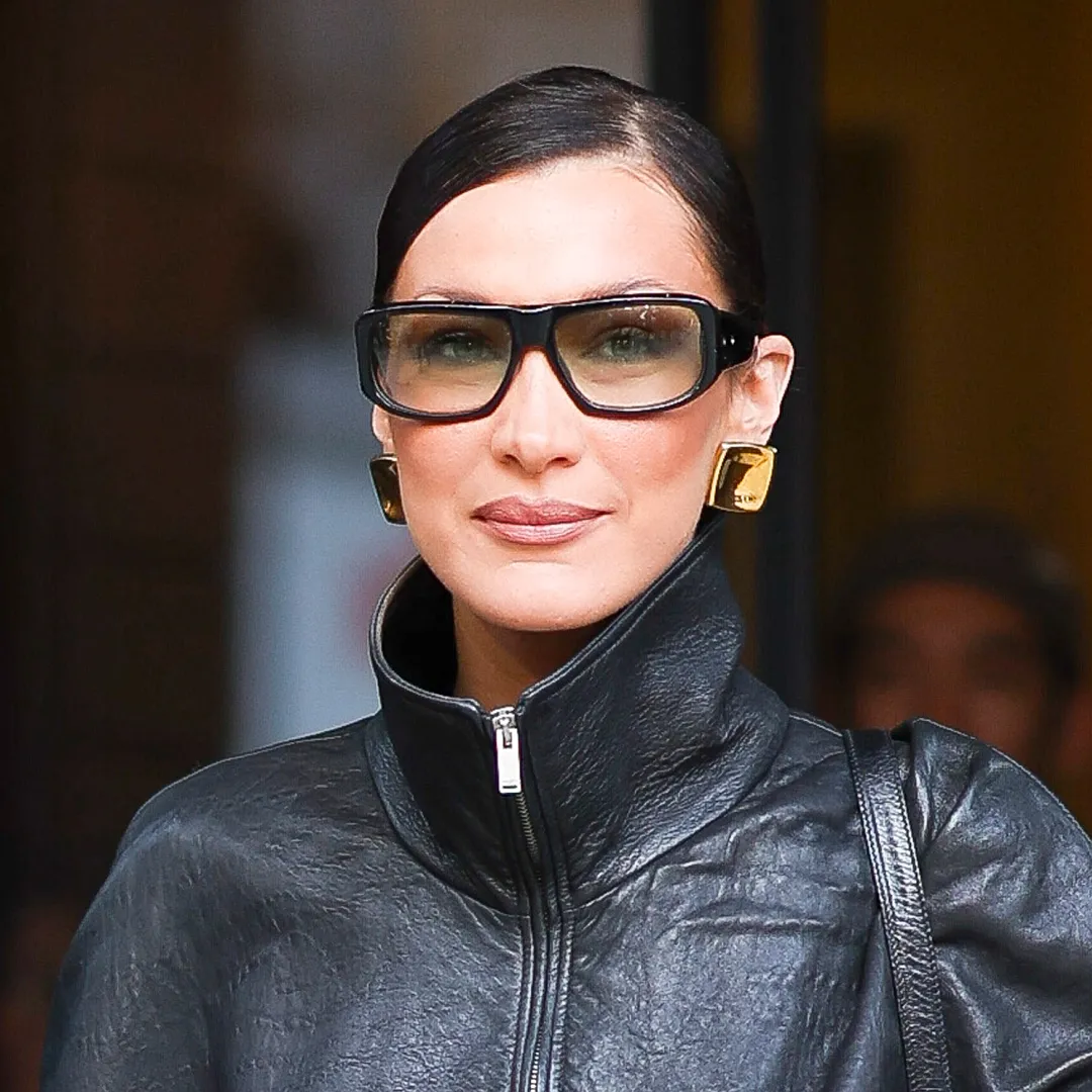 Белла Хадид: возрождение трендов Y2K в Париже